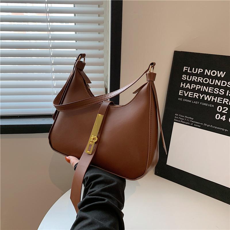 Stylish Crescent Shoulder Bag Pu Leather With Sleek Stitching Trendy Street Fashion