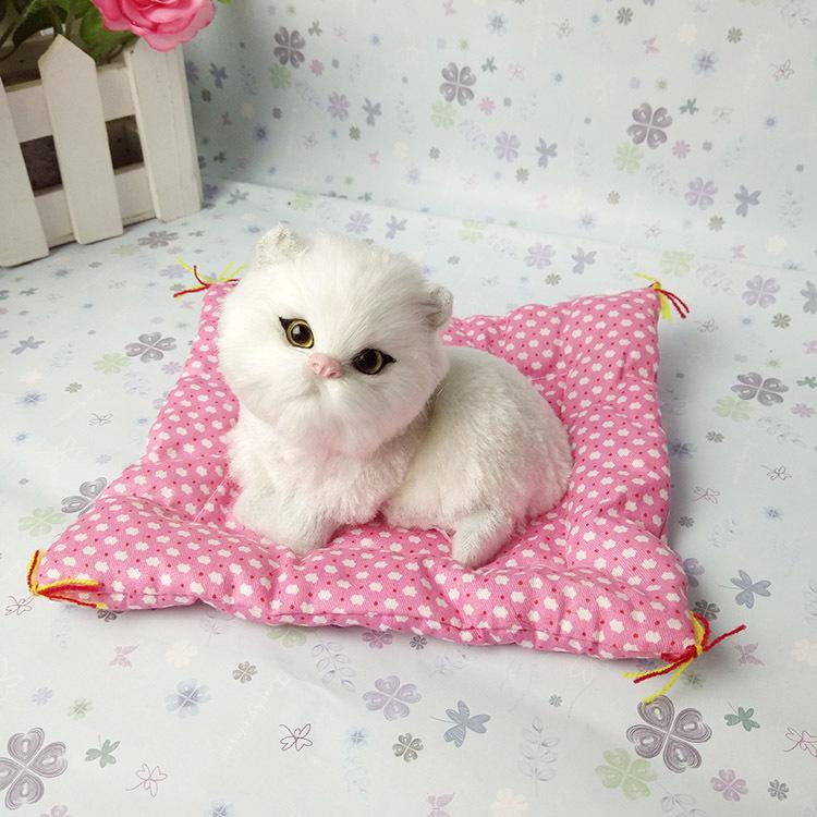 Meowing Lucky Cat Toy – Easter Gift