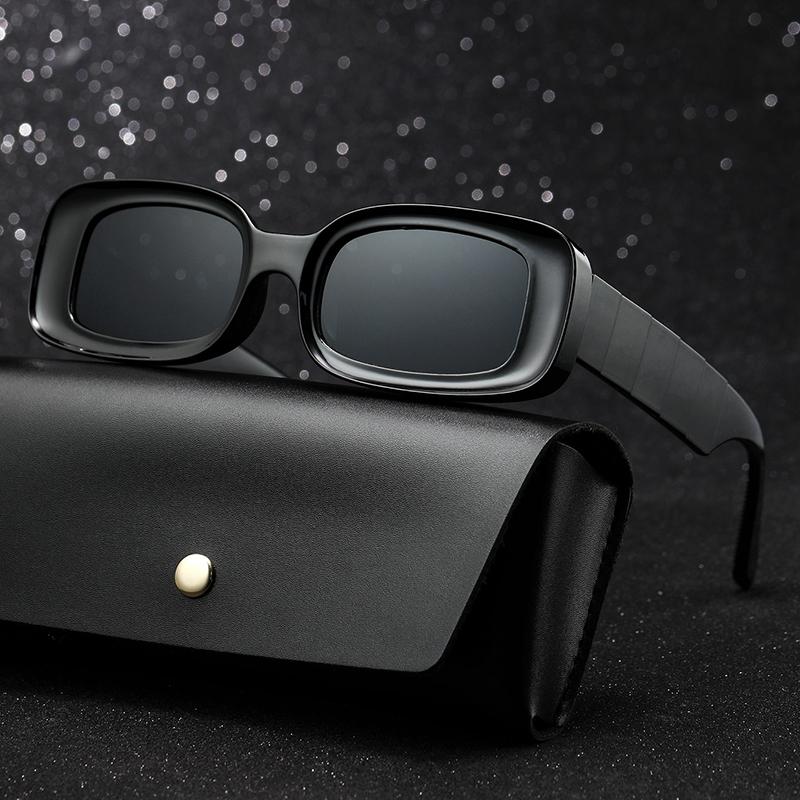 

Классические квадратные солнцезащитные очки в стиле ретро для мужчин и женщин чёрный