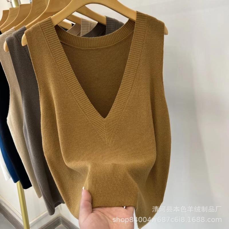 Deep V-neck Sweet Knitted Vest Solid Color Autumn New Women's Knitted