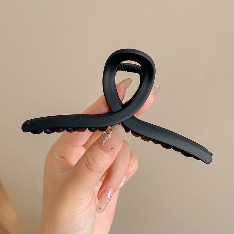 Elegant Large Hair Claw Clip for Thick Hair - High-End Korean Updo Shark Clip