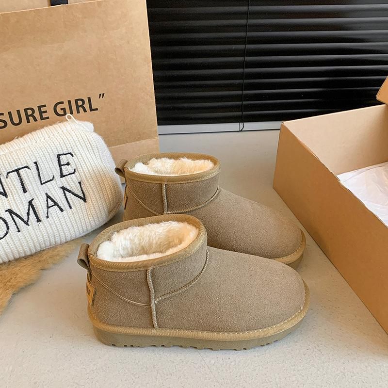 

Женские зимние теплые ботинки на толстой платформе, нескользящие полусапожки из искусственной замши с подкладкой из искусственного меха, удобные короткие ботинки для ходьбы, обувь для женщин 39