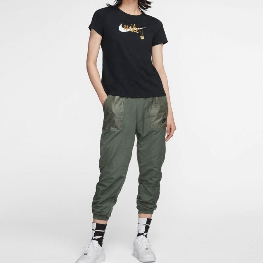 Nike T Shirts Women's Black Crew Neck Moderate Straight Fit CJ7915-010