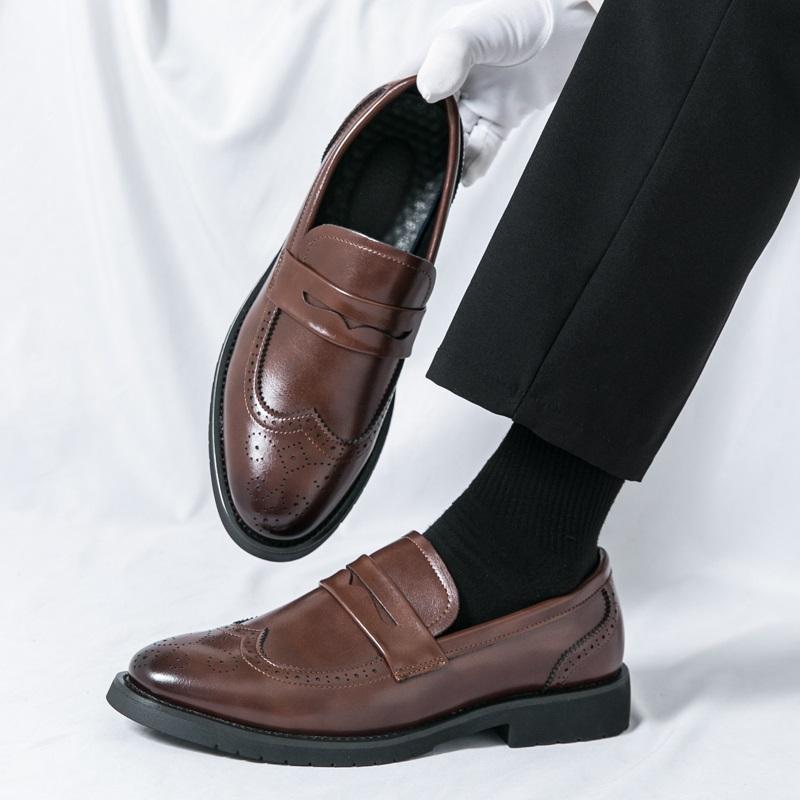 Fashion Retro Penny Loafers New Men's Pointed Leather Brogues Shoes Male Designer Formal Wedding Prom Dress Homecoming Footwear