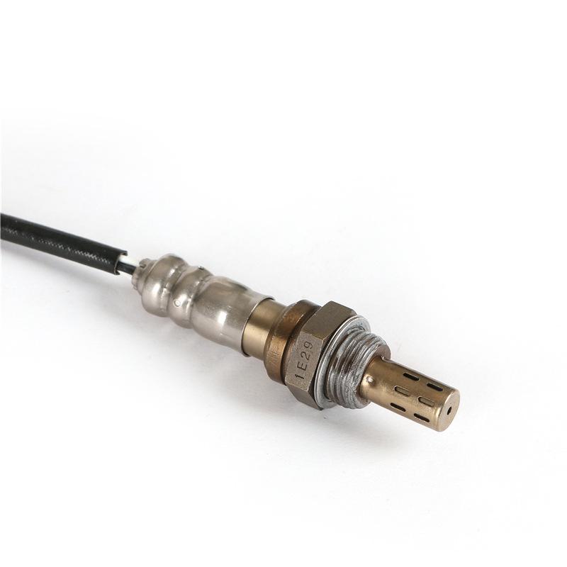 Oxygen Sensor Suitable for Hippocampus, Mazda 323 Formilai, Haifuxing, Prima ZM/FP Engine Front Oxygen Sensor FP48-18-861 FP4818861