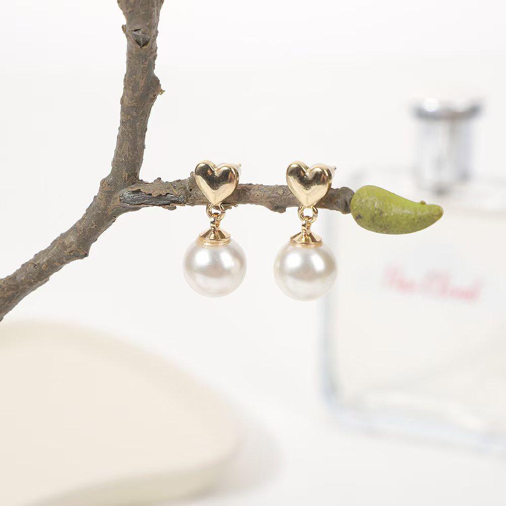 Exquisite Pearl Drop Earrings: Versatile, Fashionable, Luxurious Design for Women