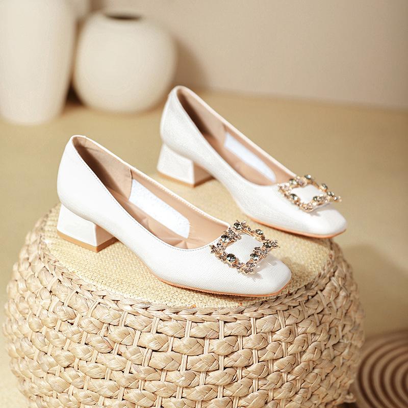 Thick heel single shoes women's 2025 new spring and autumn women's shoes low heel French square head shallow mouth soft leather rhinestone square bu