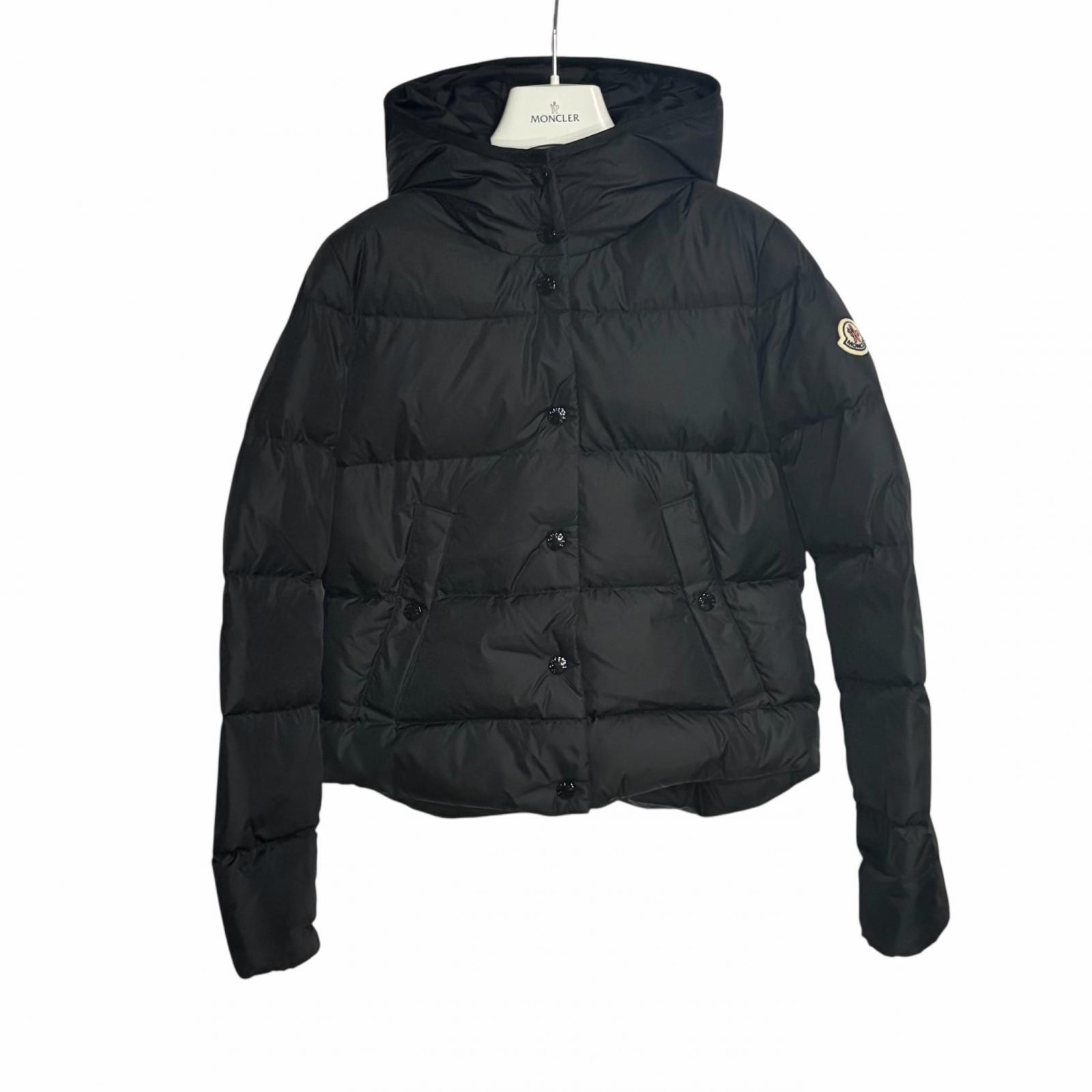 

Used MONCLER LENARDown jacket black Nylon Women