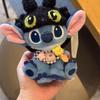 Stitch og Tannløs Plysjleke med Strikket Håndverk for Gaveutdeling