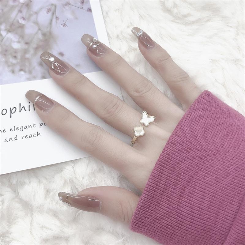 Trendy Four-Leaf Clover Butterfly Ring for Women - Mother-of-Pearl Index Finger Design Adjustable Opening