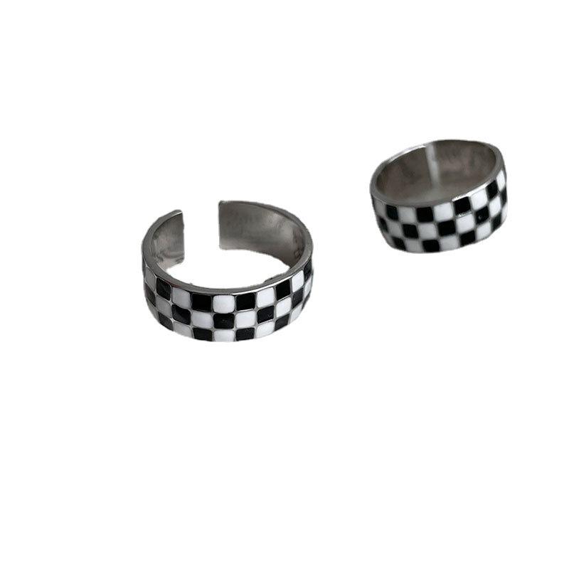 Sterling Stylish 925 Silver Adjustable Finger Ring For Women With Modern Checkered Pattern