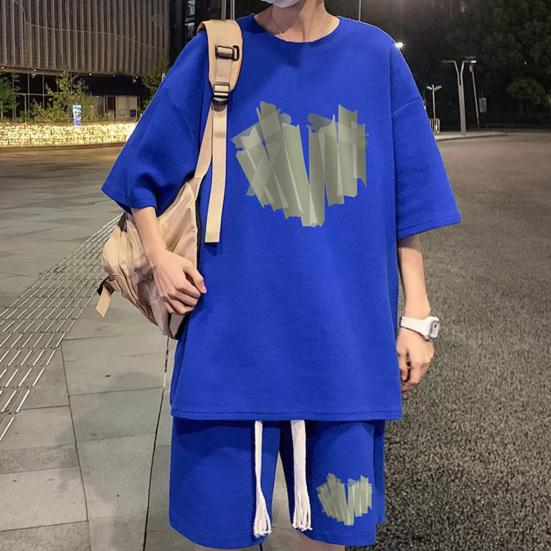 2Pcs/Set Men Summer Outfit Round Neck Short Sleeve Tops Wide Leg Shorts Set Heart Pattern Loose Fit Tracksuit