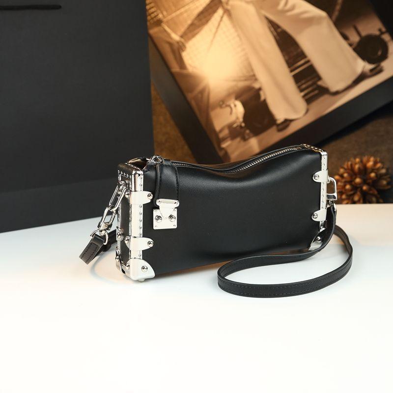 One Shoulder Underarm Bag, Leather Bag, Female Popular Women'S Chain, Soft Box, Messenger Bag Tide