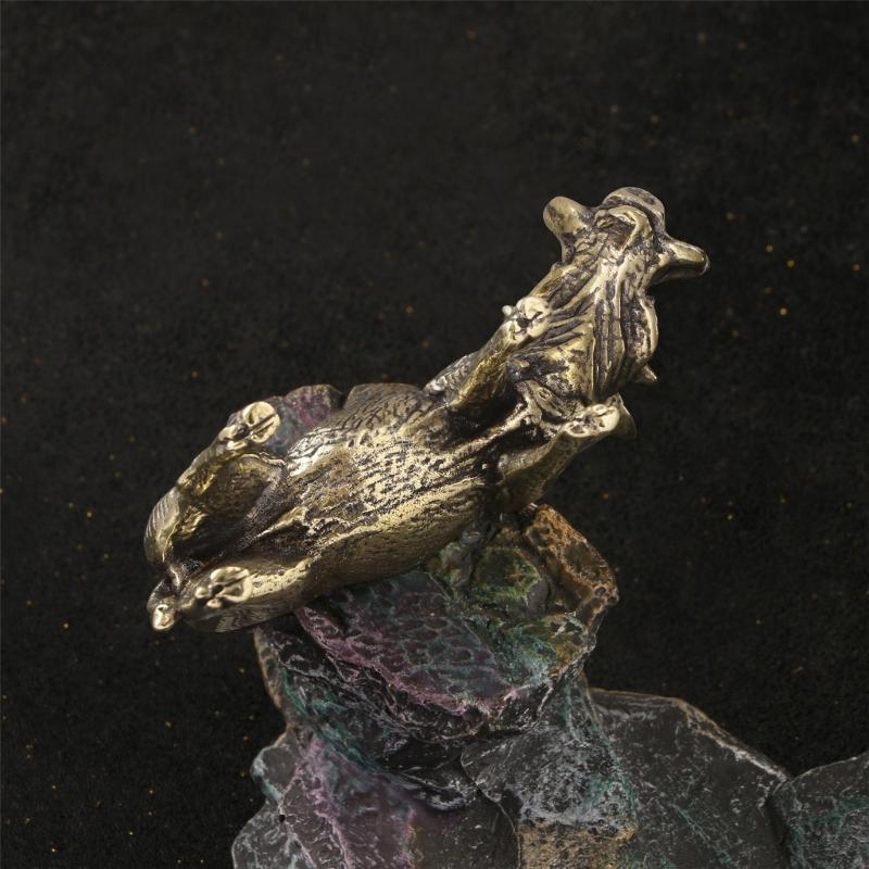 Solid Metal Fierce Swine Statue Detailed Animal Figure Perfect for Shelf or Desk Decoration