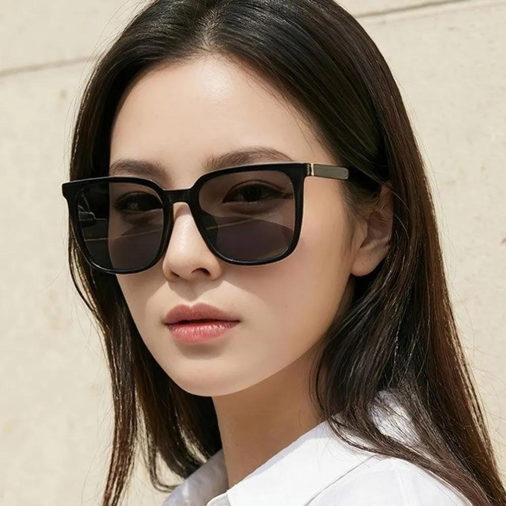

Yves Saint Laurent Sunglasses SLM146K 001 Men s & Women s Square Horn-rimmed