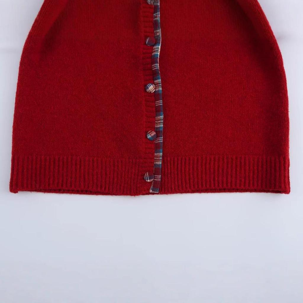 2024 Winter Women's European & American Plaid Patchwork Round Neck Knit Cardigan Sweater.