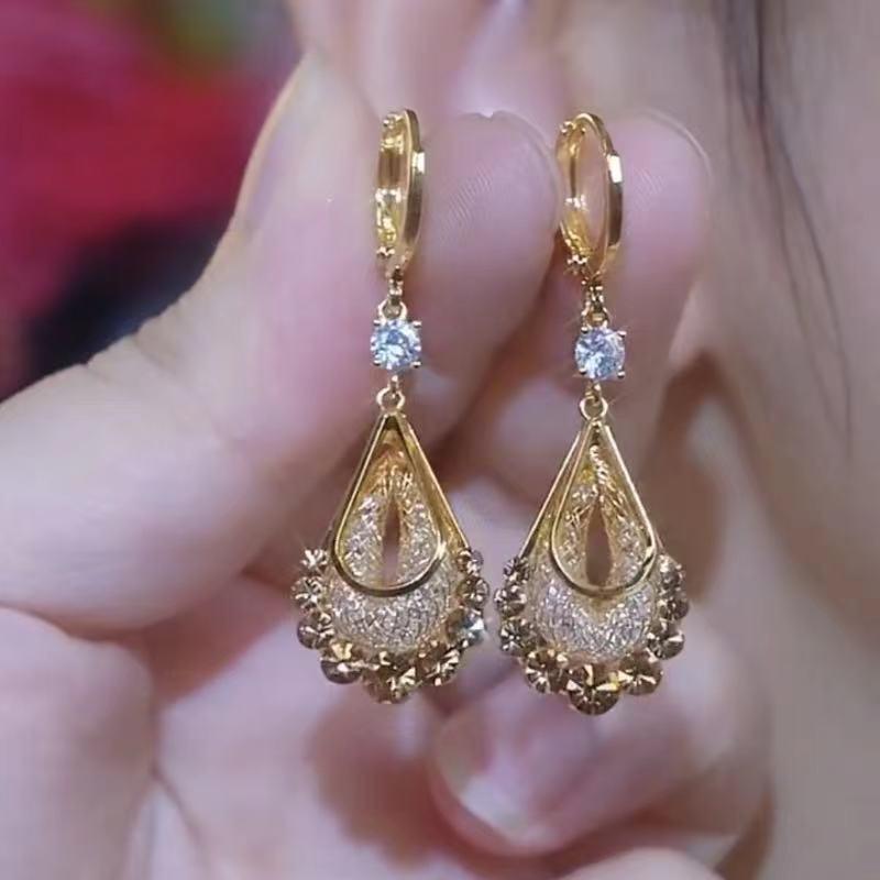 Luxury Fashion Purple Zircon Leaf Pendant Earrings for Women Elegant Crystal Flower Ear Buckle Earring Girl Party Jewelry Gifts