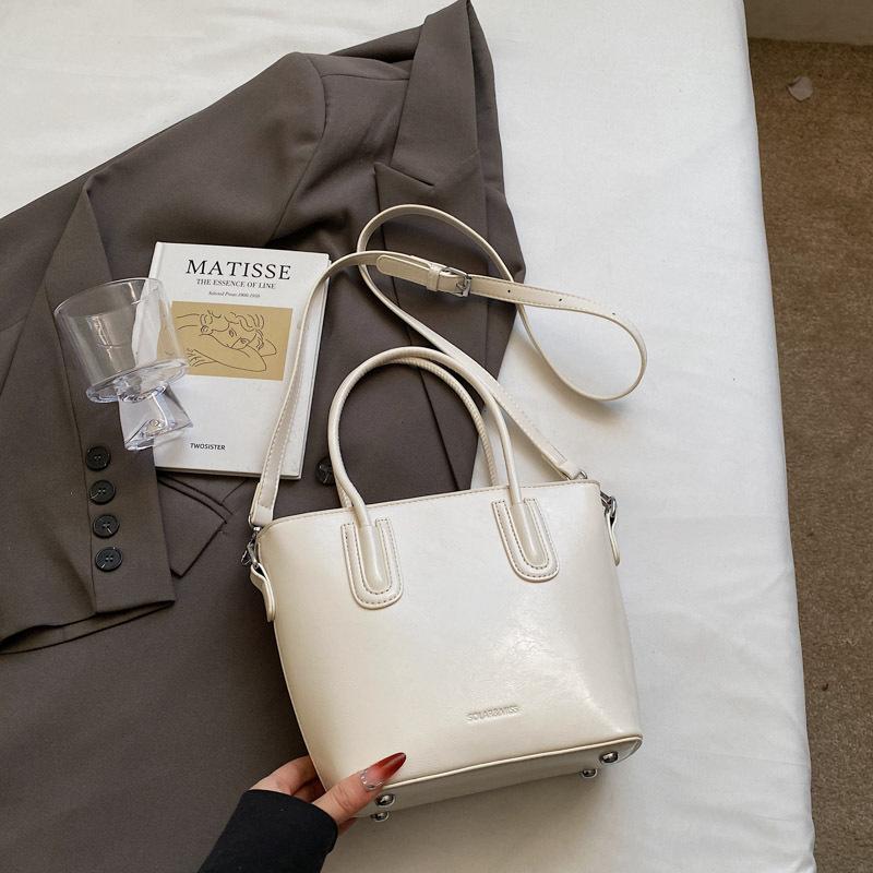 Premium Textured Small Bag Women's 2025 Spring and Summer New Bucket Bag Fashionable Versatile Shoulder Messenger Bag