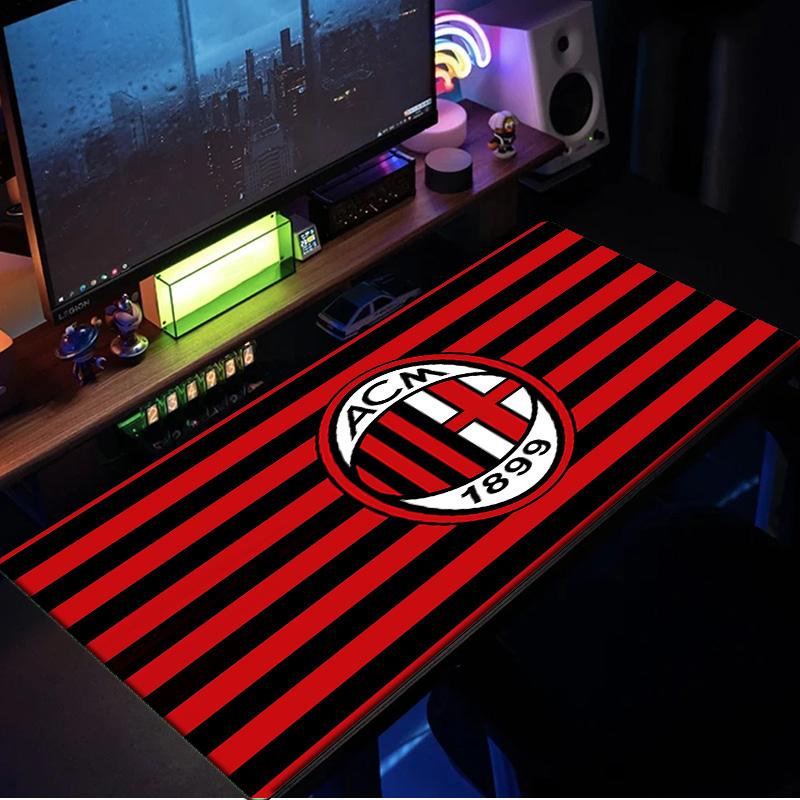 Tappetino per mouse con logo AC Milan, base in gomma, tappetino da scrivania per esports, tappetino per mouse per giocatori e uso in ufficio, scrivania da gaming, tappetino facile da pulire