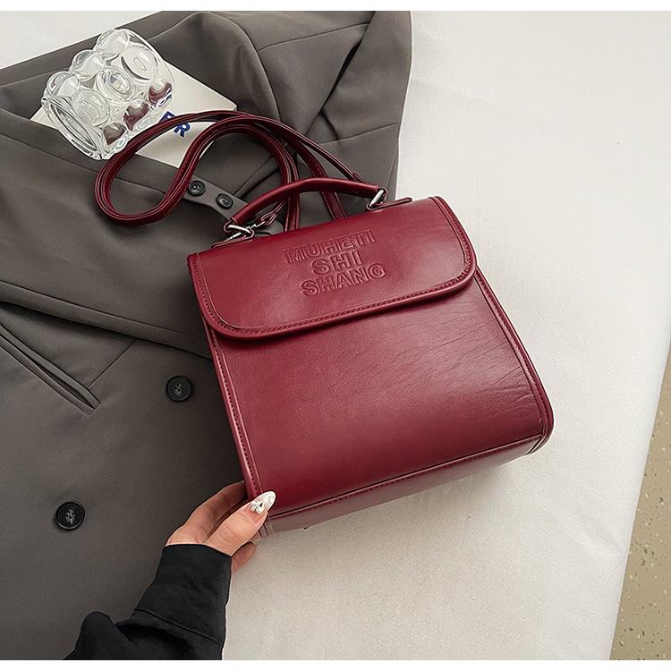 Retro Fashion Casual Handbag New Autumn and Winter Texture Trend College Students Go Out Backpack