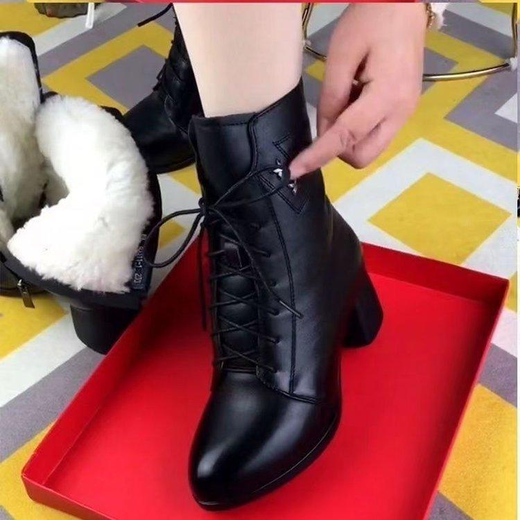 

Женские сапоги Martin 2024 года, зимние, новые, на толстой подошве, с мягкой подошвой, водонепроницаемые, с толстым каблуком, нескользящие, из бархата, короткие, хлопковые сапоги 40