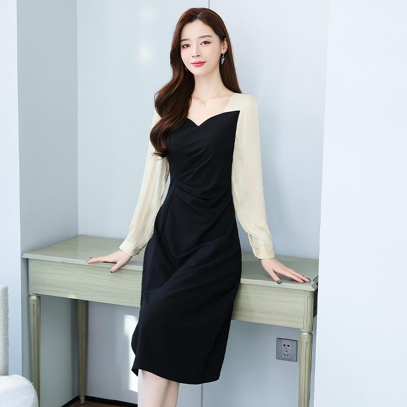 Women's Plus Size Square Neck Dress - Autumn 2026 Retro Patchwork Slim Fit with Long Sleeves