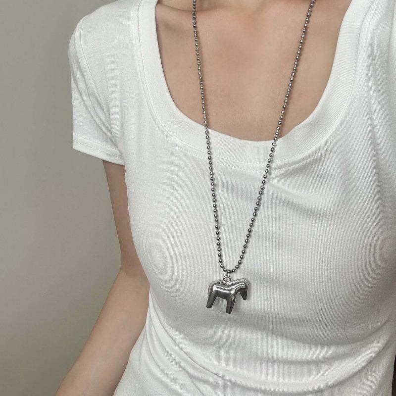 Funny Smooth Surface Metallic Cartoon Horse Flower Pendant Necklaces for Women Long Adjustable Wax Rope Chain Chokers