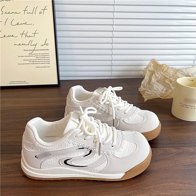Small fresh German training shoes women's autumn 2025 new thick-soled soft-soled white shoes sports and leisure Korean board shoes