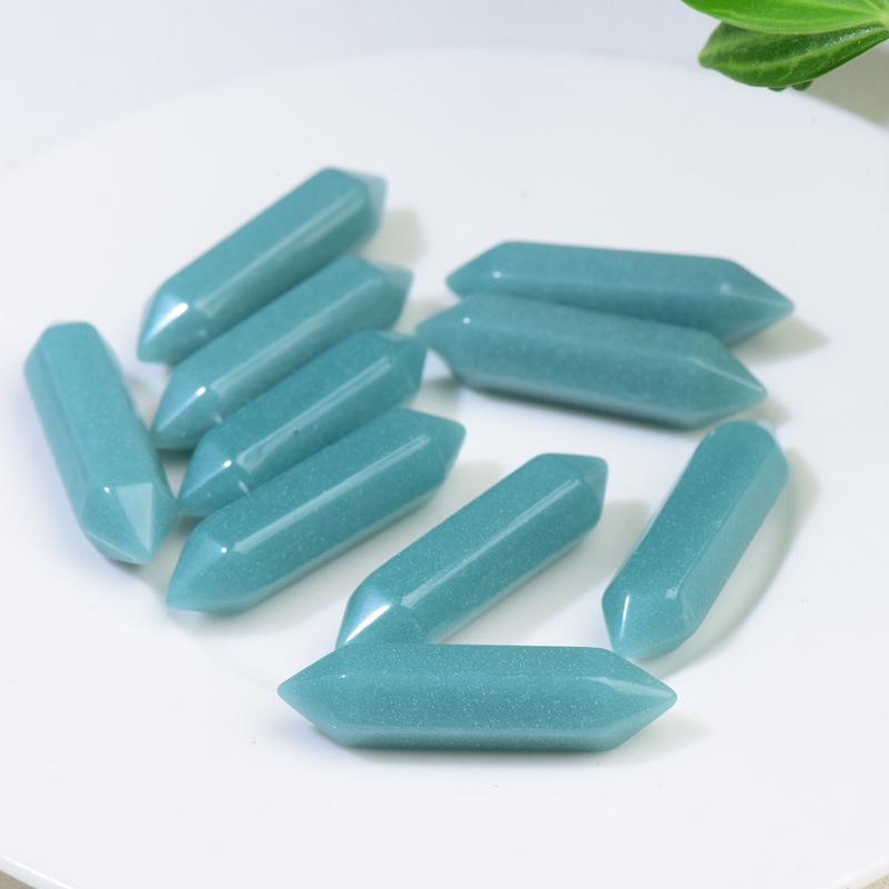 

Аметистовый шестигранный кристалл с двойным остриём