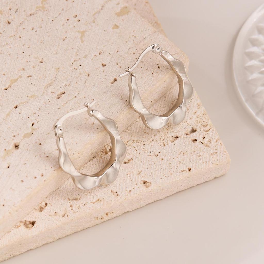 Raffinate Ear Cuff in Acciaio Titanio Oro 18k per Donna