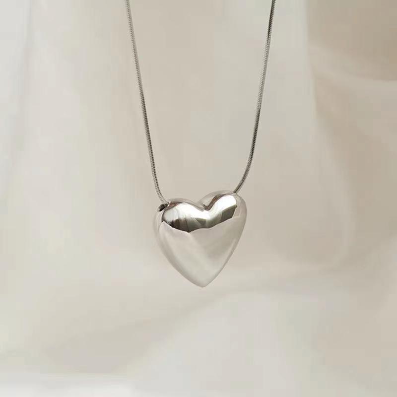 Dainty Two-Sided Heart-shaped Pendant Necklace Vintage Hip-hop Sweater Chain Lightweight Choker Necklace Ornament