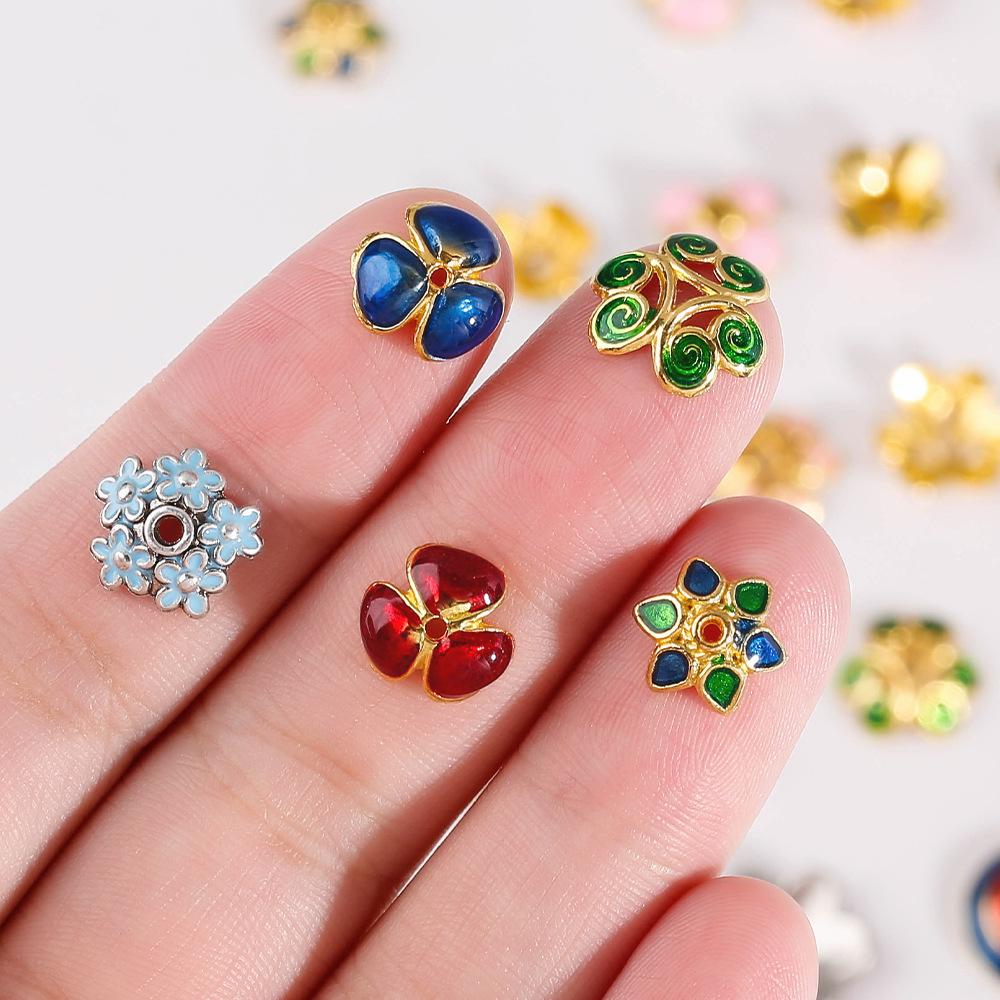 20 Stück/Los Emaille Blumenperlenkappen Für Schmuckherstellung Zubehör Ethnische Vintage Accessoires DIY Armbänder Fußkettchen Bohemian Materialien
