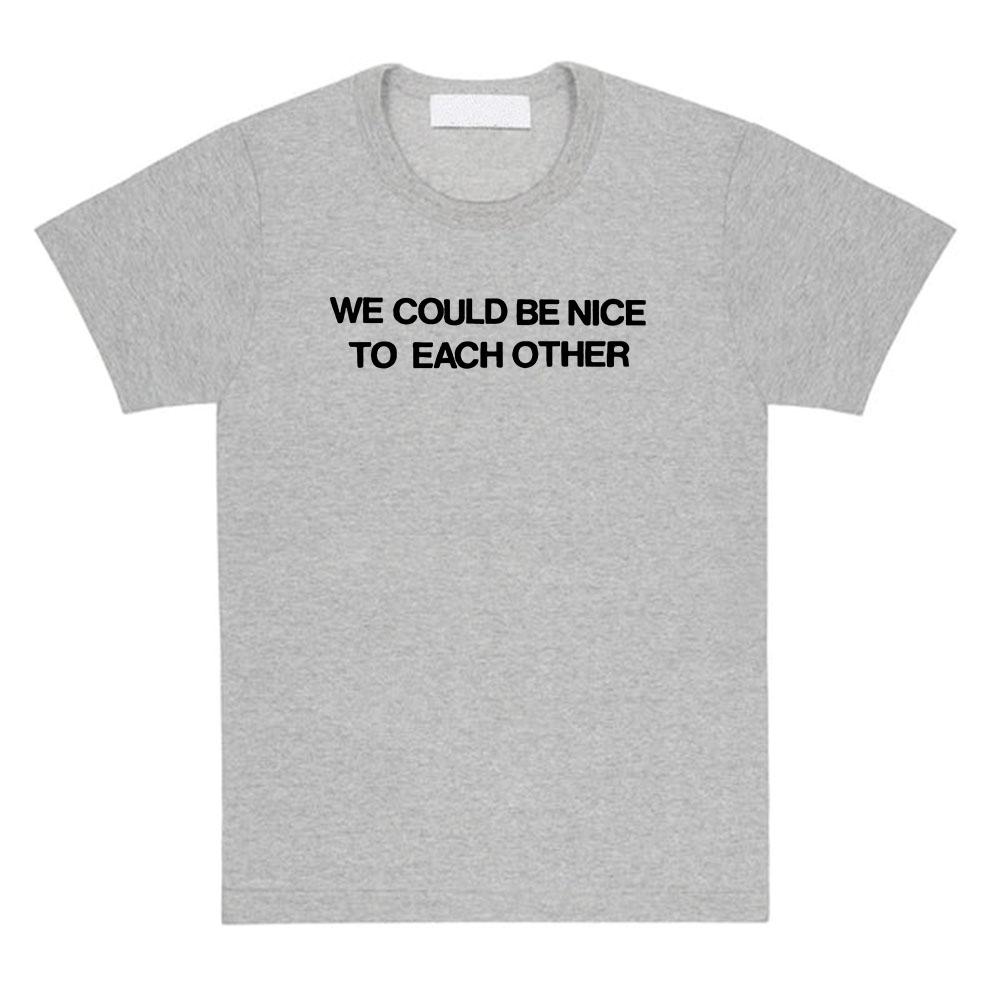 

БУДЬТЕ ДОБРИМИ ОДИН ДО ОДНОГО Футболка Співачка Олівія Дін Принт Футболка Вільна Бавовняна Жіноча Чоловіча Футболка Вуличний Одяг Повсякденна Графічна Футболка S