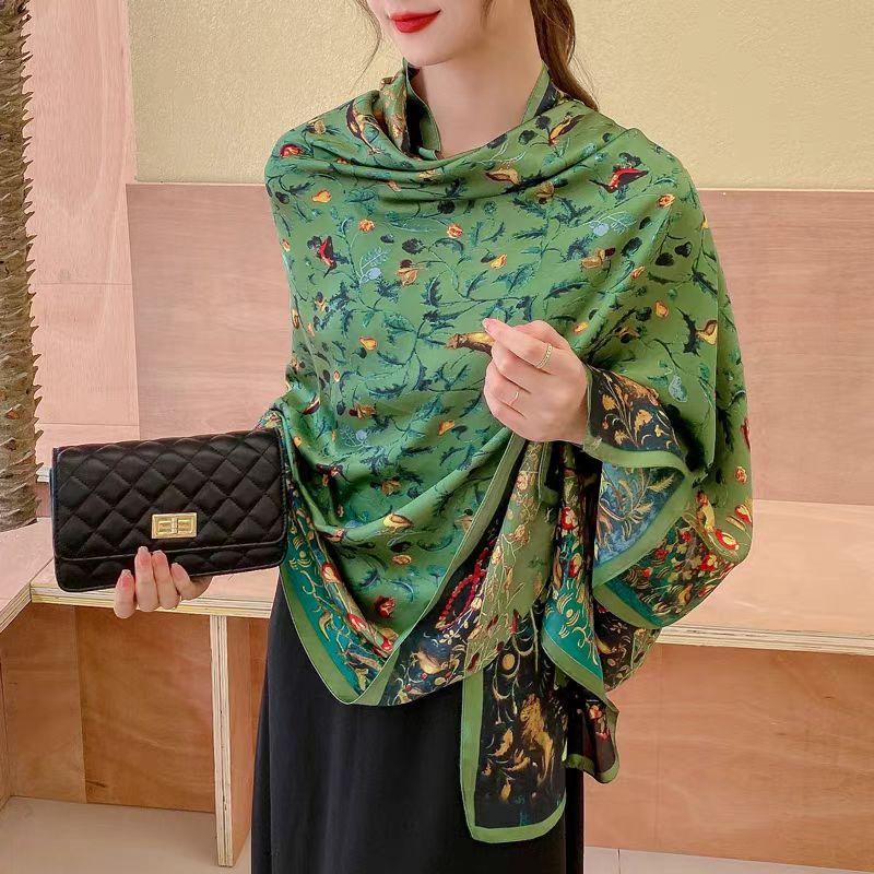 1 Pcs 90X180 Retro Chinese-style Green Animal, Crane and Flower Long Scarf, Paired with an Air-conditioned Shawl for Women