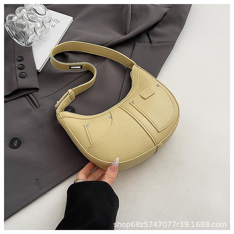 French Retro Niche Design Crescent Bag Underarm Bag Versatile Simple Casual Commuting Shoulder Crescent Bag Small Satchel