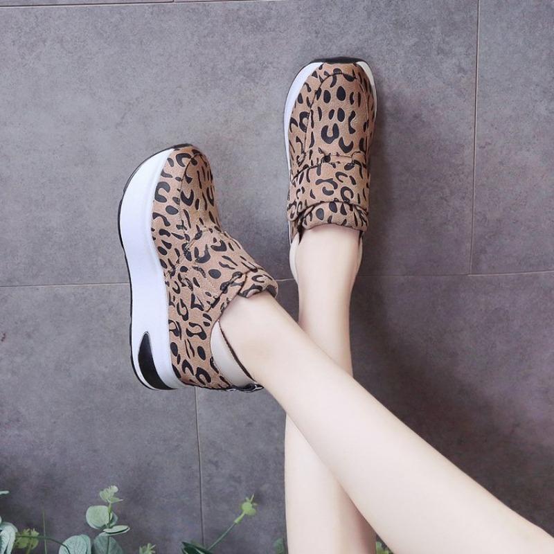 Women's Single Shoes Leopard Cross-border Women's Shoes Autumn and Winter Slope Heel Casual Shoes Korean Version Sexy Student Sneakers