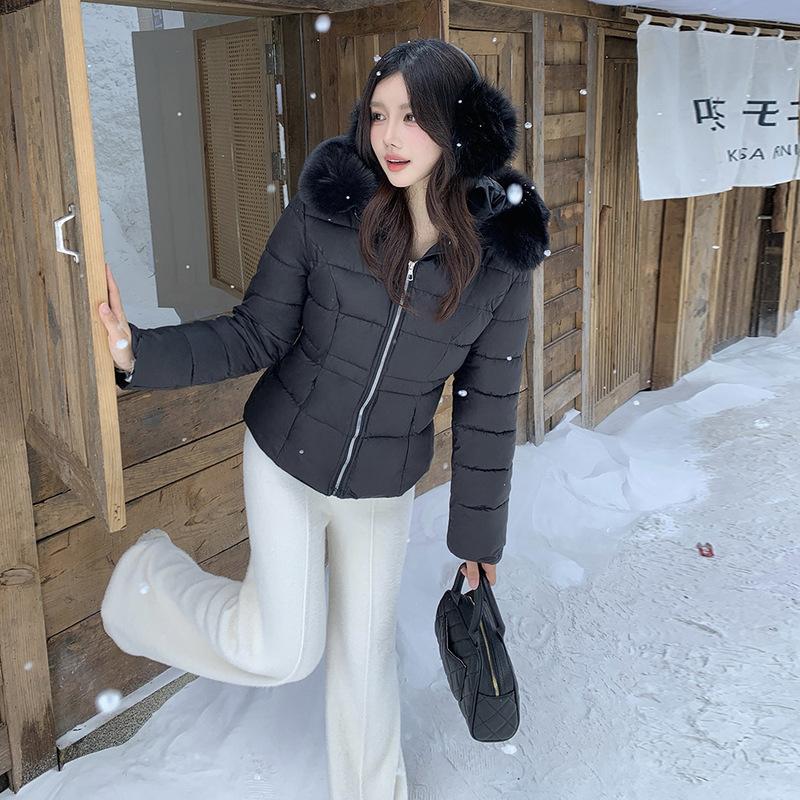Short Waisted Down Cotton Coat for Women In Winter New Slim Fit Hooded White Fur Collar Small Person Cotton Coat
