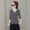 Women's Long-Sleeve V-Neck Slim Fit Striped T-Shirt - Black & White Korean Fashion for Spring/Autumn