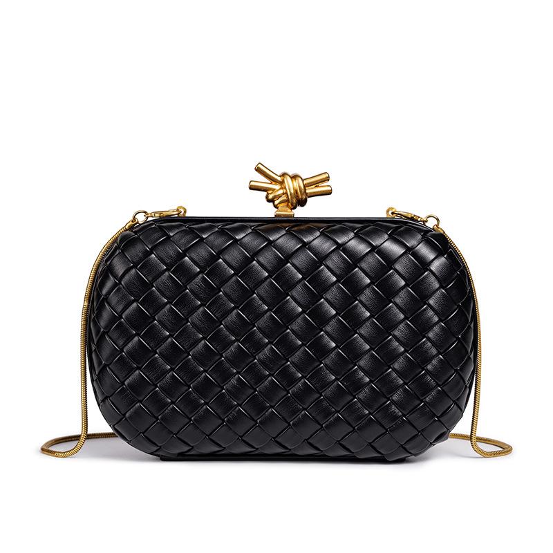 

Новая сумка-клатч на цепочке машинной вязки в стиле легкой роскоши, вечерняя сумка-коробка для поездок на работу, сумка через плечо 21*6*12 чёрный