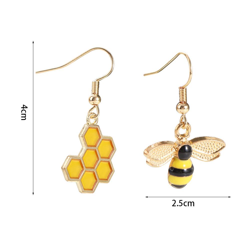 Color Texture Honeycomb Earrings Zinc Zinc Alloy Eardrop Delicate Bee Earrings  Daily Wear