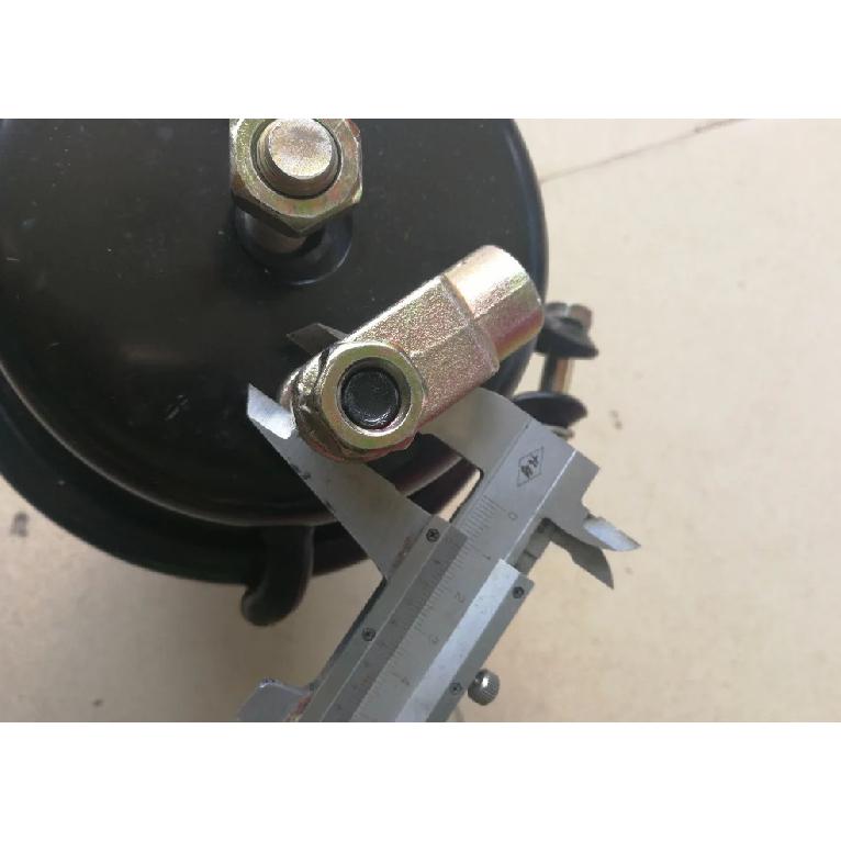 Chinese Made Truck Parts & Accessories Rear Brake Wheel Cylinder Assembly For Sale 353004200180 Brake Cylinder Master Auto Parts