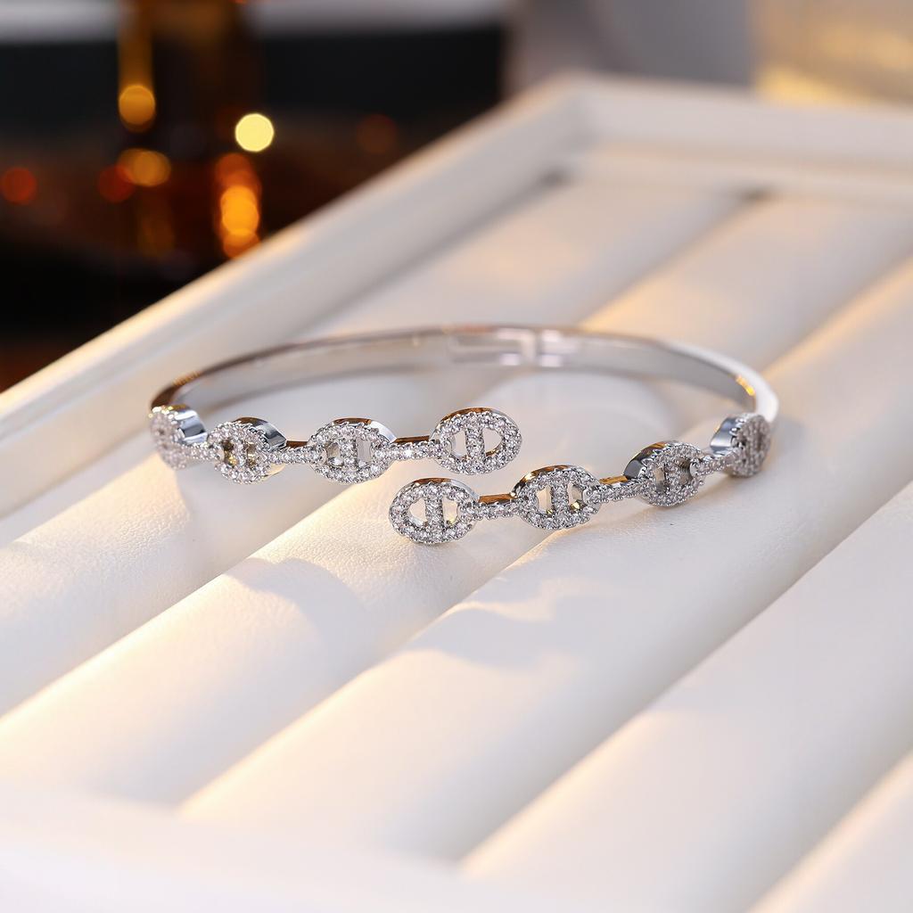 Simple Texture Full Set Pig Nose Buckle Open Bracelet for Women Versatile Low-key Temperament Zircon Accessories