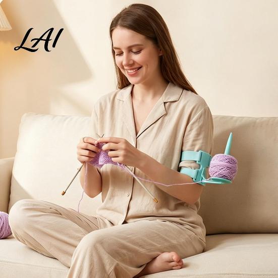 Smooth Rotation Yarn Spinner Wearable Holder with Arm Strap Rotating Ball Dispenser Armband Adjustable Anti-Tangle Stand Crocheting & Knitting