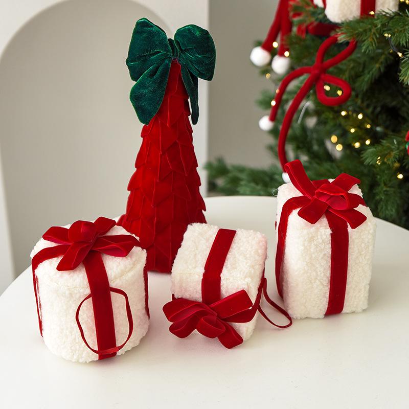 NUCHI Velvet Christmas Gift Bag Set: Tree Ornaments & Mall Window Decorations (3-Piece)