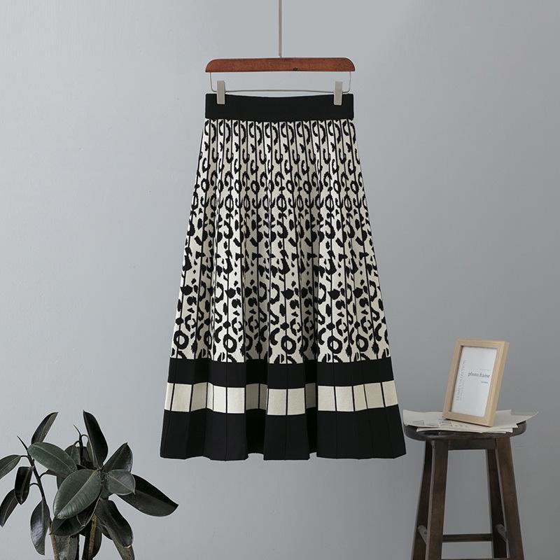 2025 Fall/Winter Women s Retro Leopard Print Color Block A-Line Pleated Midi Skirt One size грязно-белый