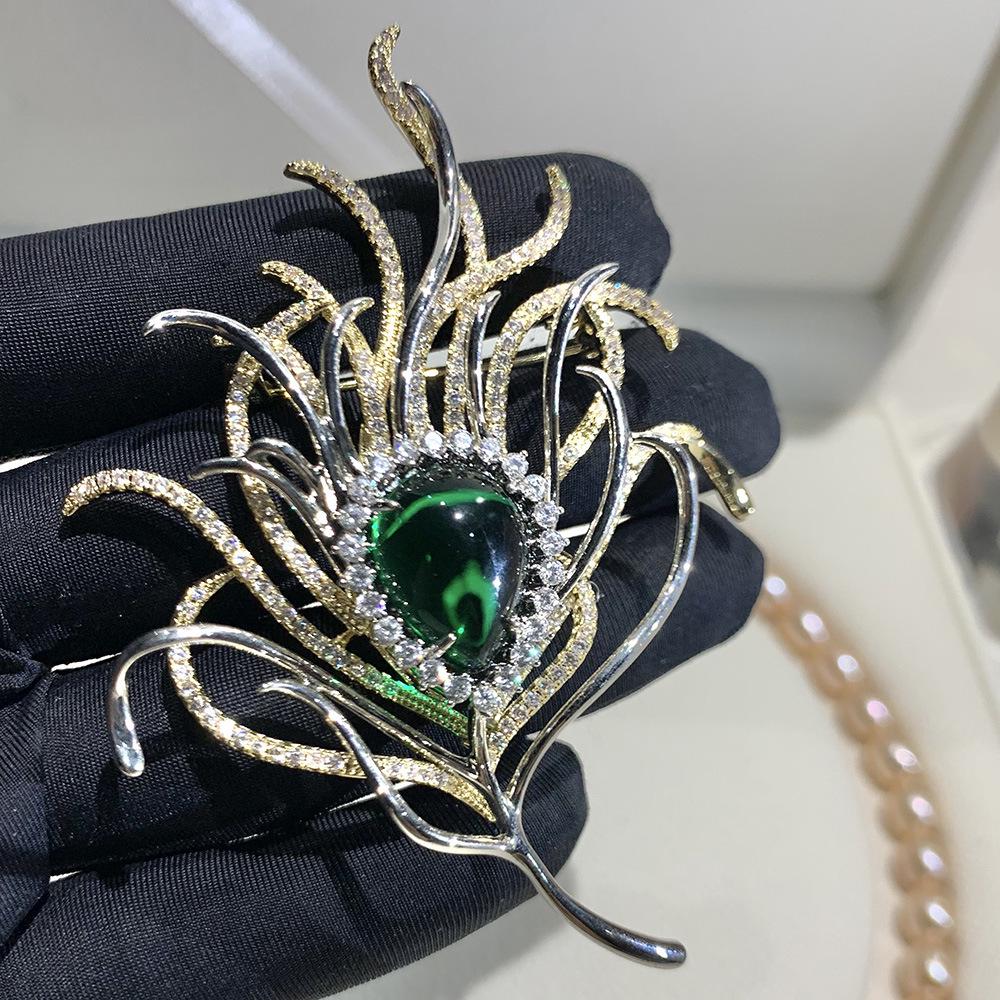 Luxurious Grand Emerald  Gold Peacock Feather Brooch