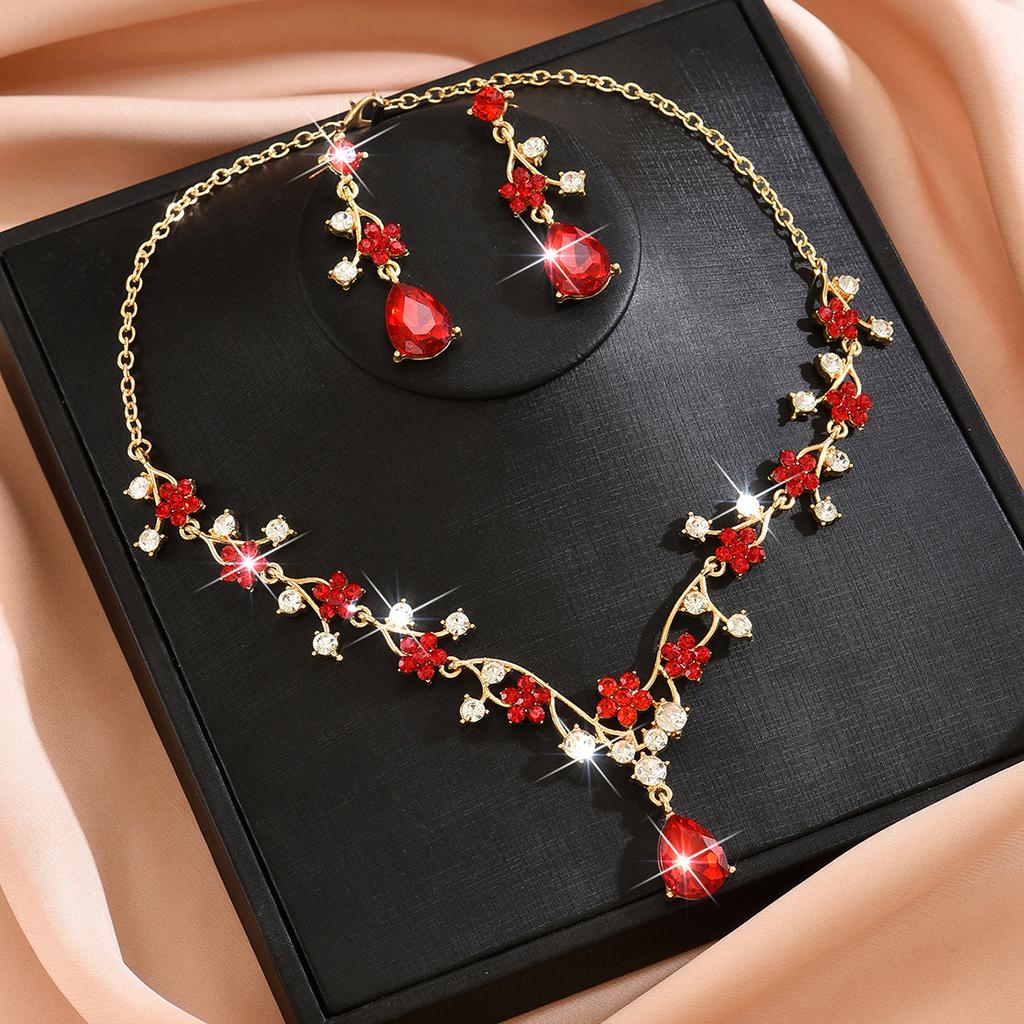 Korean Version Sweet and Lovely Romantic Necklace Earring Two-piece Set Suitable for Taking Wedding Photos and Parties