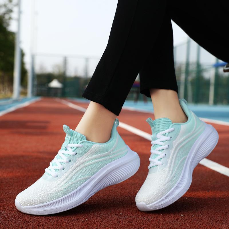 Small fresh shoes spring and summer casual sports shoes soft sole non-slip travel running shoes