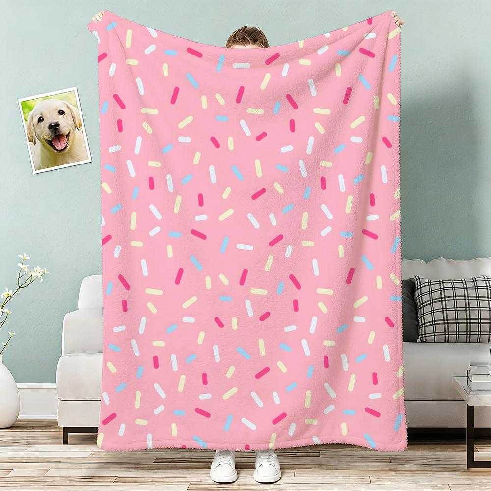 Trendy Colorful Stripes Throw Lightweight 240G Flannel Blanket Soft Skin-Friendly For Summer Cooling
