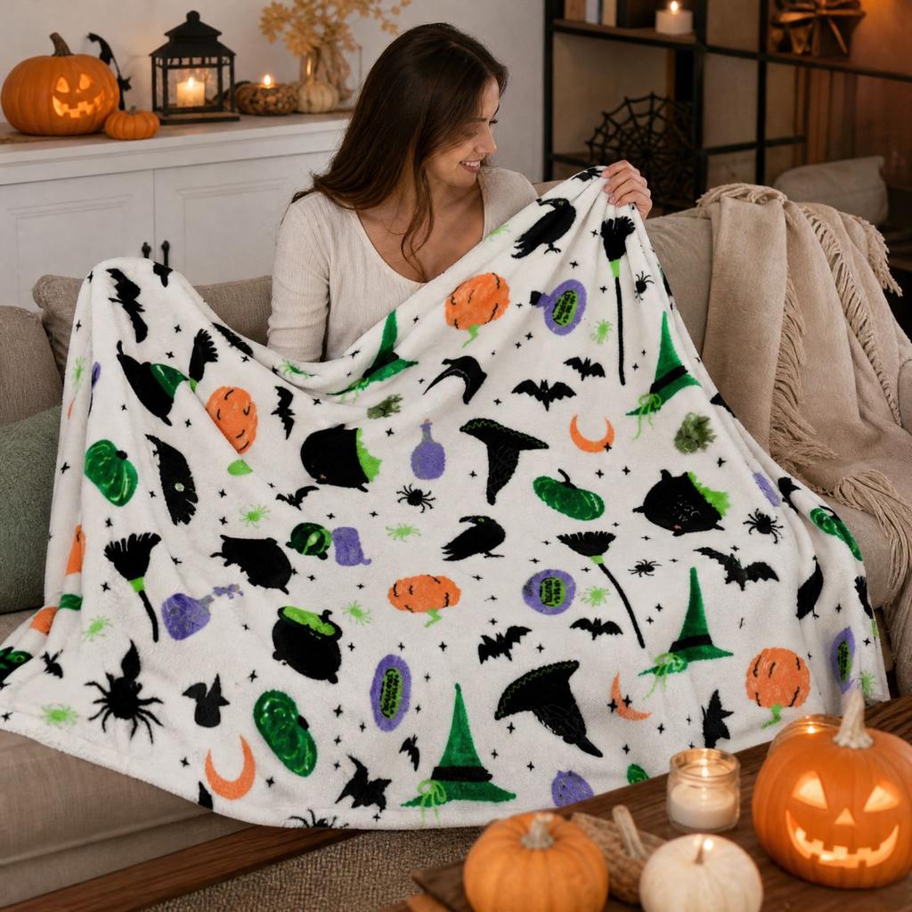 Halloween Flannel Throw Blanket with and Pumpkin Pattern for Bed, Couch and Fall Decor